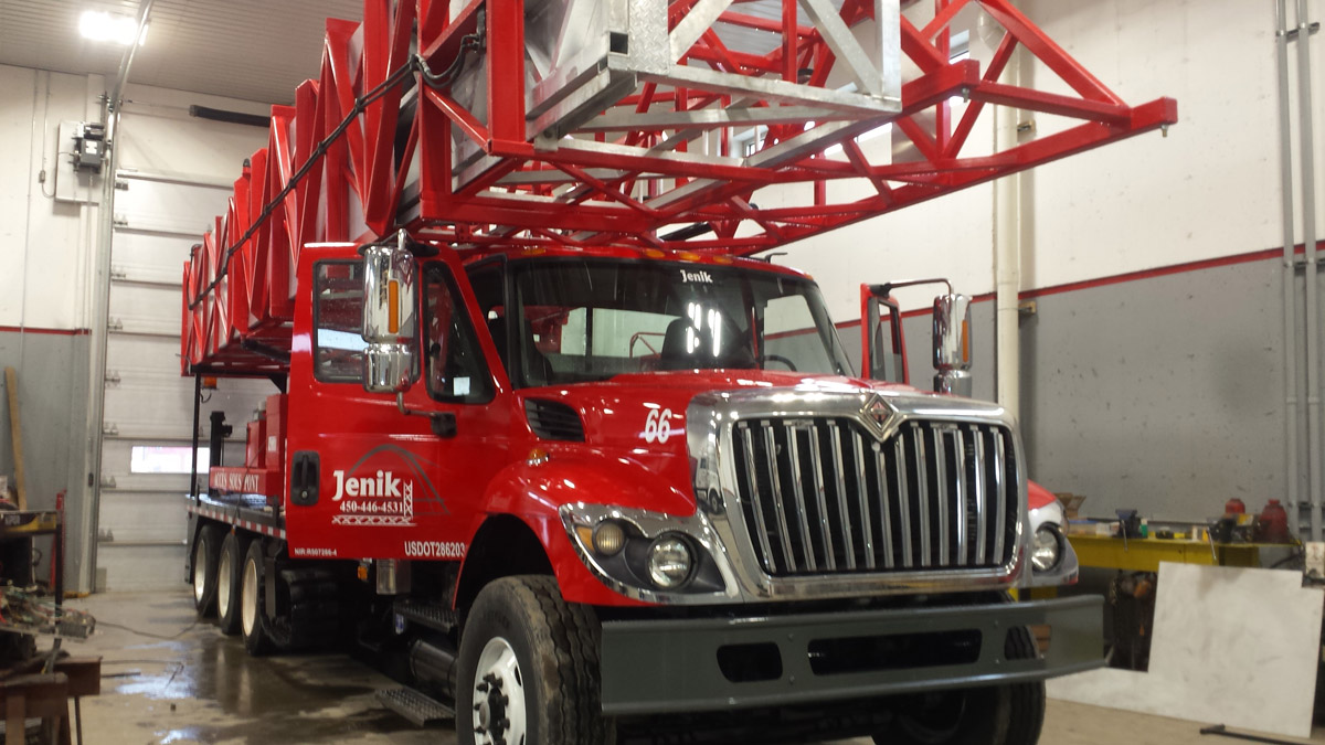 Arrival of a new underbridge access truck mounted, J-200/66H