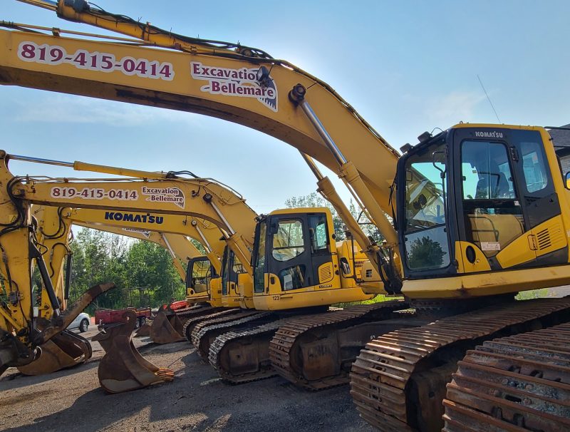 Excavatrices disponibles